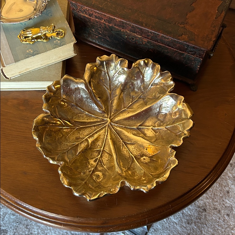 Vintage Heavy Cast Brass Mayapple Leaf Tray